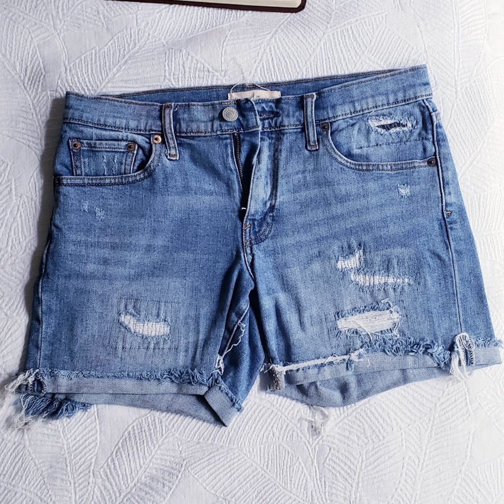 Distressed Denim by Gap Summer Shorts Size 26